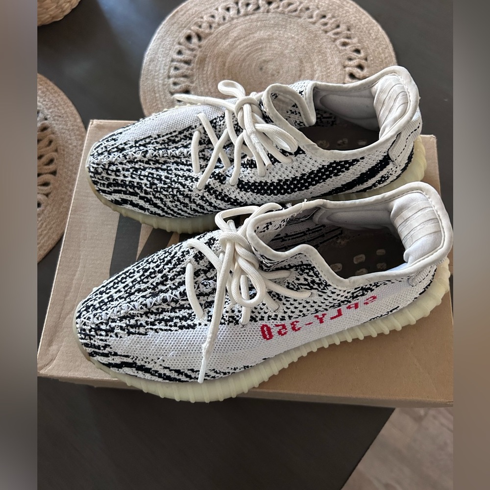 Yeezy 350v2